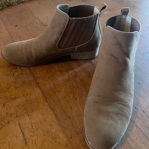 Brown suede like boots